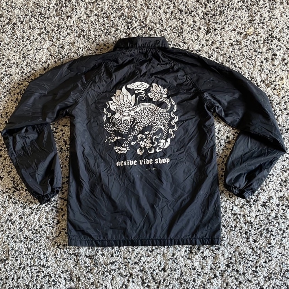 Active Ride Shop Jacket Black White Dragon Graphic Snap Button Windbreaker Small